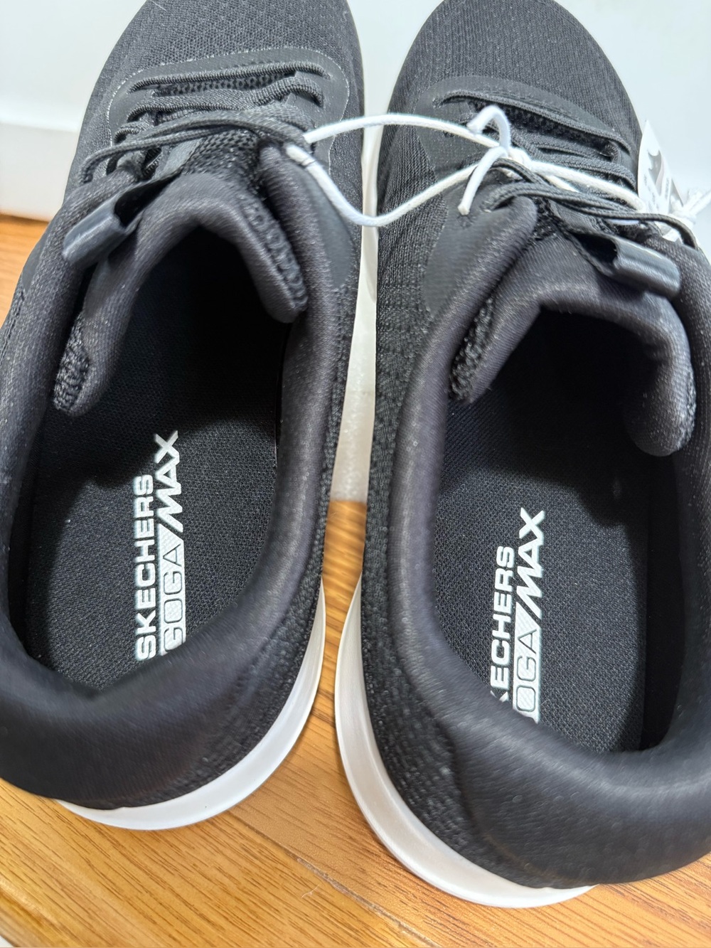 NIB Skechers GOGA Max Go Walk Joy Washable Performance Shoes Black w White Soles - Picture 8 of 13